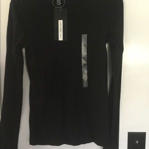 New black t shirt